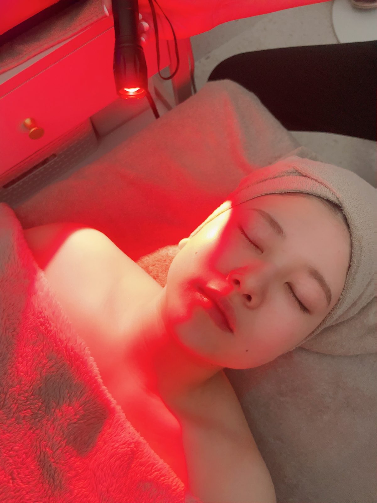 【ニキビ悩み】お肌にも自分自身にも少しだけご褒美を